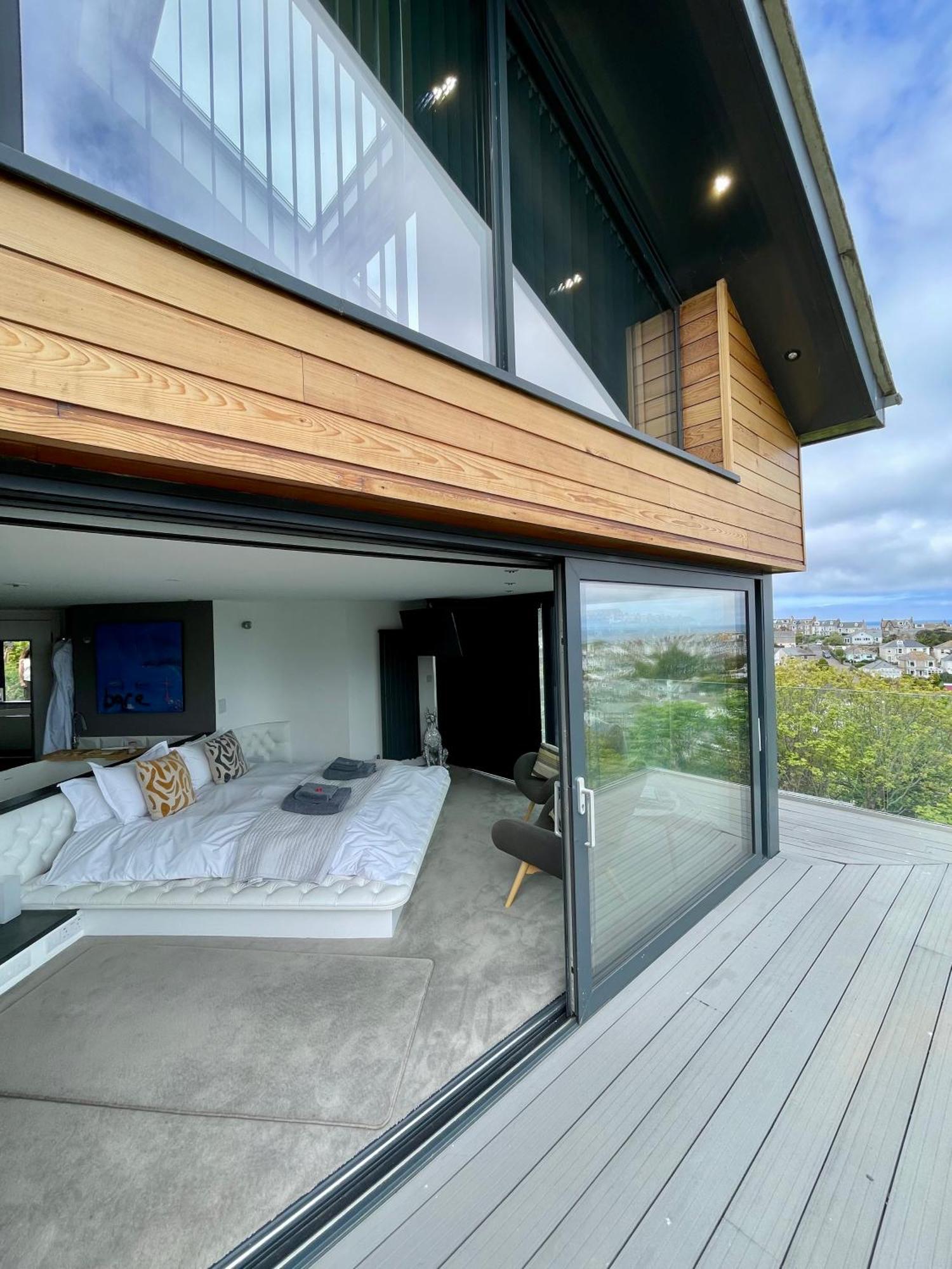 Uno St Ives - Luxury Serviced Accommodation ภายนอก รูปภาพ